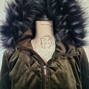 BNCI green velvet stitch pattern jacket w/ faux fur edged hood in Medium